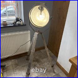 Chrome ALLOY LARGE INDUSTRIAL LAMP ON TRIPOD EXTENDABLE THEATER LAMP