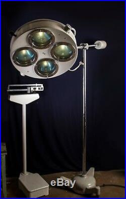 Large Industrial Medical Loft Lamp, 1977 Lampe Arzt Stehlampe Industrie CCCP