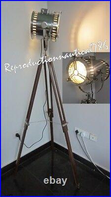 Modern Design Spot Light Bedroom Conner Floor Lamp With Tripod Decor