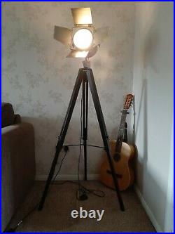 Retro Floor Lamp Long Industrial film/theatre Stage Spotlight, Wooden Tripod