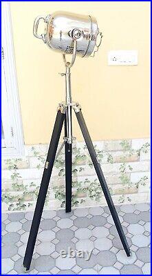 Retro Spot Search Light on Tripod Classic Metal Floor Lamp for Studio Reading