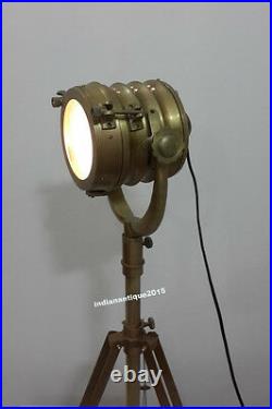 Retro Spot light Antique Brass design Vintage Mini Table lampTripod