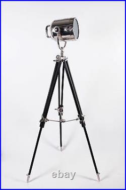 Stunning Hollywood Style Tripod Spot Light On Stand
