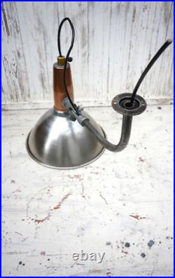 Vintage Benjamin Large factory spotlight industrial lamp wall (1 of 2)