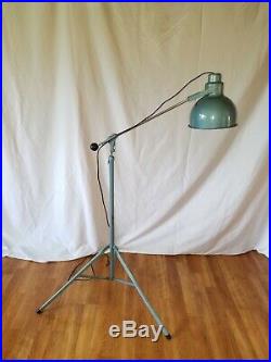 Vtg 1940's-50's Bretford Blue Industrial Tri-pod Mechanical Spot Light Lamp